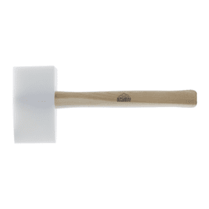 Stubai kunststofhammer (splintfri) med kileformet hode, 155x85x35mm. Leveres med Hickory skaft. 700kr